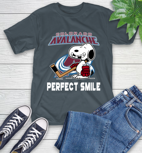 NHL Colorado Avalanche Snoopy Perfect Smile The Peanuts Movie Hockey T Shirt T-Shirt 10
