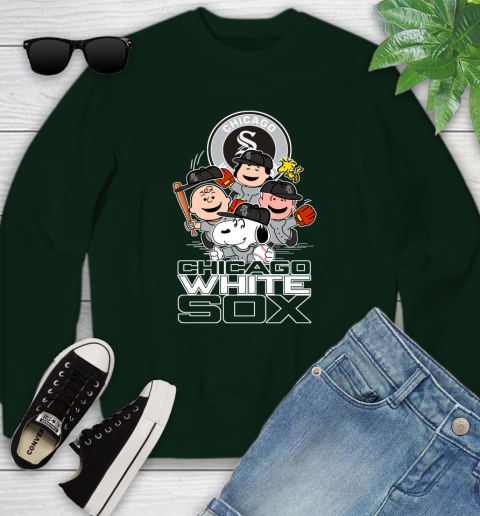 MLB Chicago White Sox Snoopy Charlie Brown Woodstock The Peanuts Movie Baseball T Shirt_000 Youth Sweatshirt 9