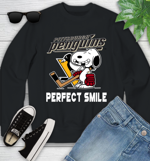 NHL Pittsburgh Penguins Snoopy Perfect Smile The Peanuts Movie Hockey T Shirt Youth Sweatshirt