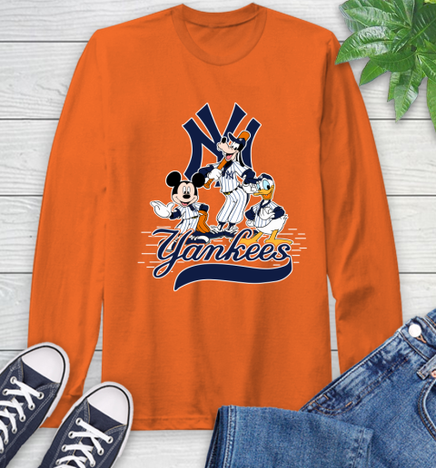 MLB New York Yankees Mickey Mouse Donald Duck Goofy Baseball T Shirt Youth  T-Shirt