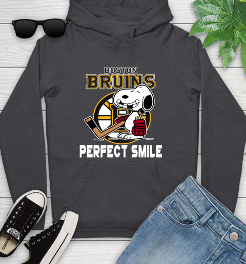 NHL Boston Bruins Snoopy Perfect Smile The Peanuts Movie Hockey T Shirt Youth Hoodie 8