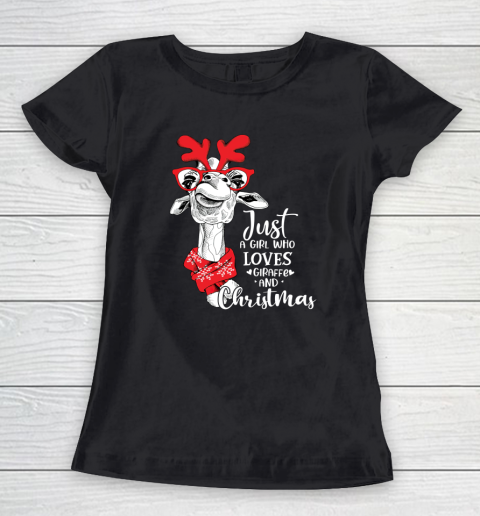 Just A Girl Who Loves Giraffe Christmas Giraffe Lover Xmas Women's T-Shirt