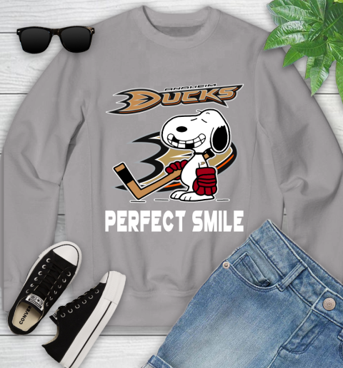 NHL Anaheim Ducks Snoopy Perfect Smile The Peanuts Movie Hockey T Shirt Youth Sweatshirt 3