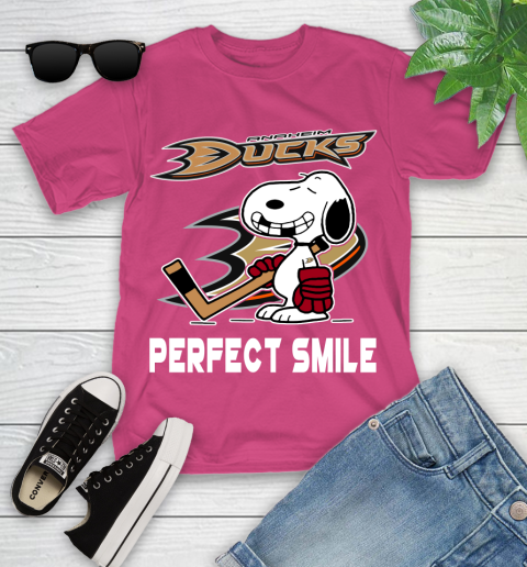 NHL Anaheim Ducks Snoopy Perfect Smile The Peanuts Movie Hockey T Shirt Youth T-Shirt 11