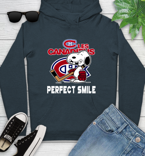 NHL Montreal Canadiens Snoopy Perfect Smile The Peanuts Movie Hockey T Shirt Youth Hoodie 10