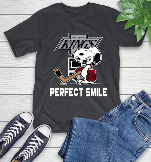 NHL Los Angeles Kings Snoopy Perfect Smile The Peanuts Movie Hockey T Shirt T-Shirt
