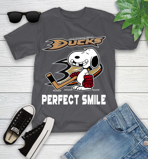 NHL Anaheim Ducks Snoopy Perfect Smile The Peanuts Movie Hockey T Shirt Youth T-Shirt 6