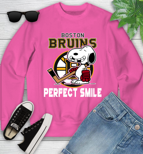 NHL Boston Bruins Snoopy Perfect Smile The Peanuts Movie Hockey T Shirt Youth Sweatshirt 6