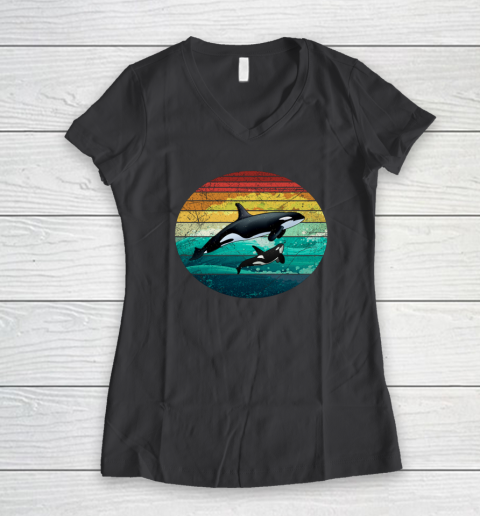 Orca Family Vintage Retro Art Killer Whale Family Women's V-Neck T-Shirt 4