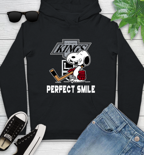 NHL Los Angeles Kings Snoopy Perfect Smile The Peanuts Movie Hockey T Shirt Youth Hoodie