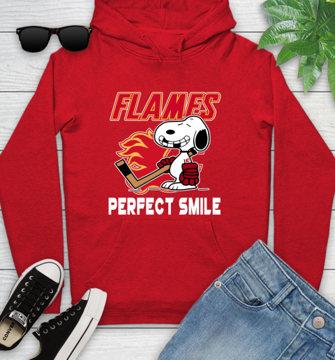 NHL Calgary Flames Snoopy Perfect Smile The Peanuts Movie Hockey T Shirt Youth Hoodie 12