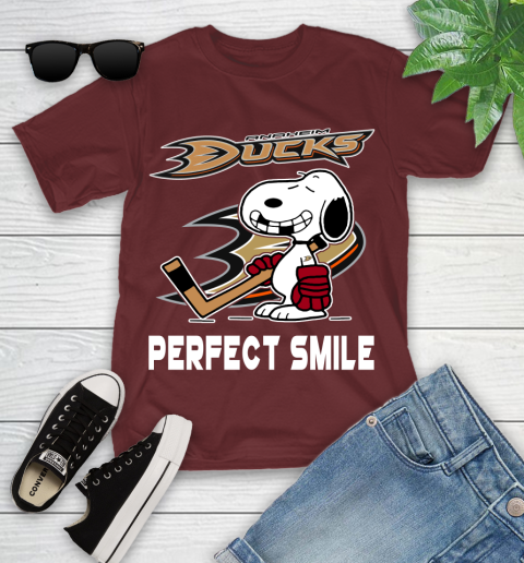 NHL Anaheim Ducks Snoopy Perfect Smile The Peanuts Movie Hockey T Shirt Youth T-Shirt 14