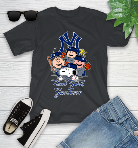 MLB New York Yankees Snoopy Charlie Brown Woodstock The Peanuts Movie Baseball T Shirt_000 Youth T-Shirt