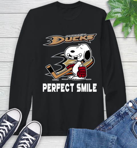 NHL Anaheim Ducks Snoopy Perfect Smile The Peanuts Movie Hockey T Shirt Long Sleeve T-Shirt