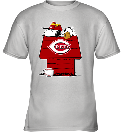 white cincinnati reds t shirt