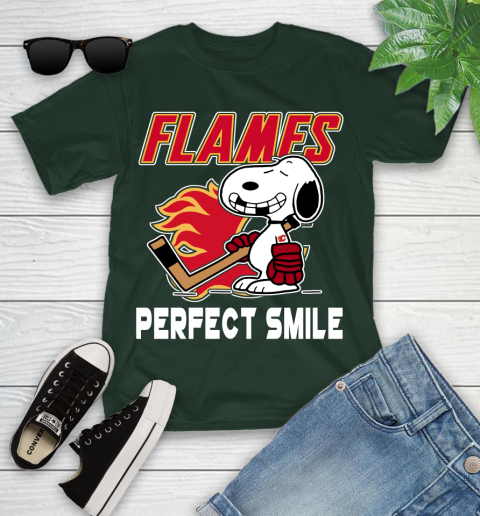 NHL Calgary Flames Snoopy Perfect Smile The Peanuts Movie Hockey T Shirt Youth T-Shirt 5