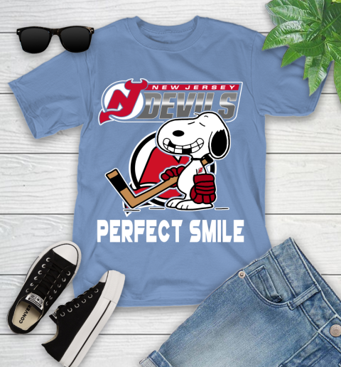 NHL New Jersey Devils Snoopy Perfect Smile The Peanuts Movie Hockey T Shirt Youth T-Shirt 15