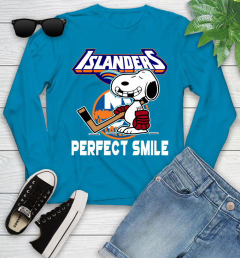 NHL New York Islanders Snoopy Perfect Smile The Peanuts Movie Hockey T Shirt Youth Long Sleeve 8