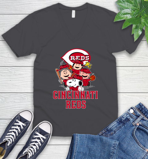 MLB Cincinnati Reds Snoopy Charlie Brown Woodstock The Peanuts Movie Baseball T Shirt_000 V-Neck T-Shirt 4