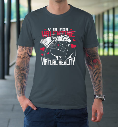 V Is For Virtual Reality Funny Valentine Couples Lovers Kiss T-Shirt 4
