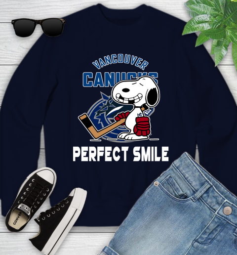 NHL Vancouver Canucks Snoopy Perfect Smile The Peanuts Movie Hockey T Shirt Youth Sweatshirt 2