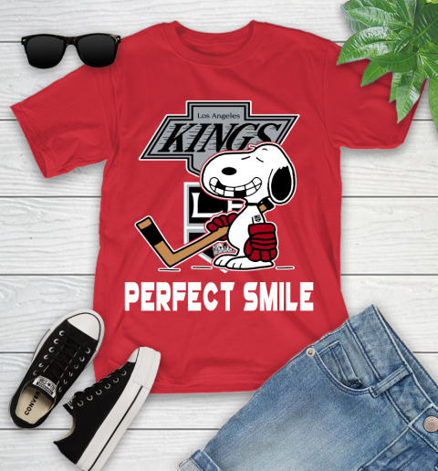 NHL Los Angeles Kings Snoopy Perfect Smile The Peanuts Movie Hockey T Shirt Youth T-Shirt 13