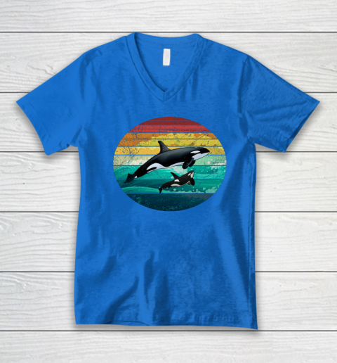 Orca Family Vintage Retro Art Killer Whale Family V-Neck T-Shirt 4