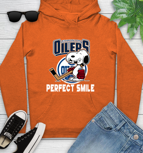 NHL Detroit Red Wings Snoopy Perfect Smile The Peanuts Movie Hockey T Shirt Youth Hoodie 4
