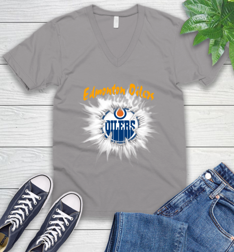 Edmonton Oilers NHL Hockey Adoring Fan Rip Sports V-Neck T-Shirt 3