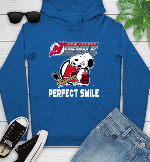 NHL New Jersey Devils Snoopy Perfect Smile The Peanuts Movie Hockey T Shirt Youth Hoodie 11