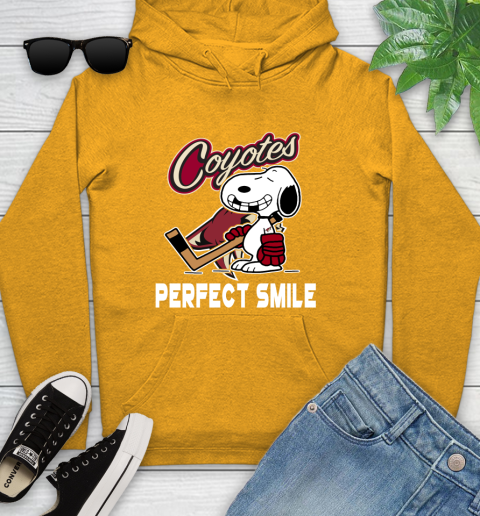 NHL Arizona Coyotes Snoopy Perfect Smile The Peanuts Movie Hockey T Shirt Youth Hoodie 2