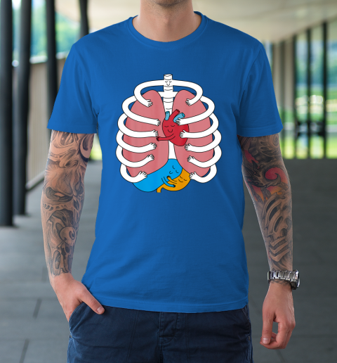 Hugging Anatomy Costume Funny Skeleton Organ Hug T-Shirt
