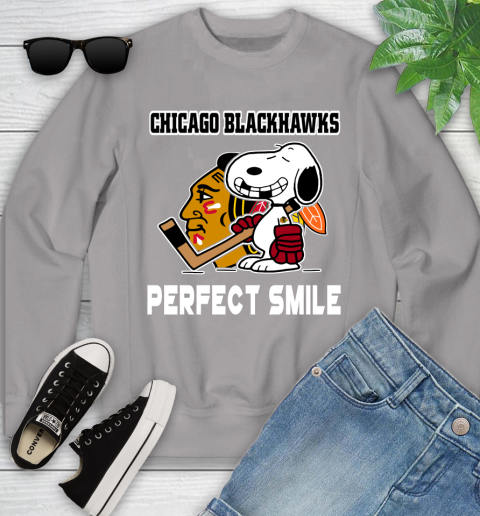 NHL Chicago Blackhawks Snoopy Perfect Smile The Peanuts Movie Hockey T  Shirt Sweatshirt