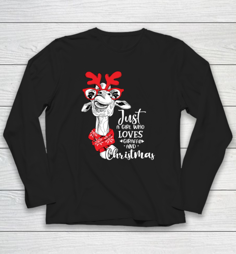 Just A Girl Who Loves Giraffe Christmas Giraffe Lover Xmas Long Sleeve T-Shirt