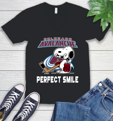 NHL Colorado Avalanche Snoopy Perfect Smile The Peanuts Movie Hockey T Shirt V-Neck T-Shirt