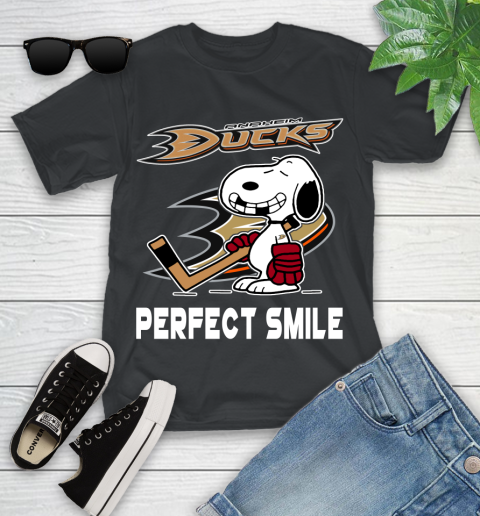 NHL Anaheim Ducks Snoopy Perfect Smile The Peanuts Movie Hockey T Shirt Youth T-Shirt
