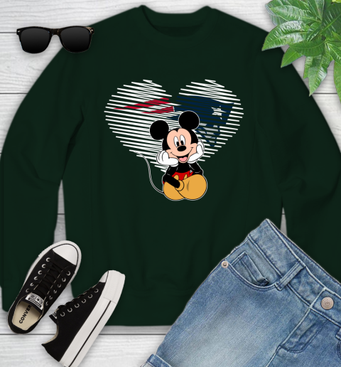NFL New England Patriots The Heart Mickey Mouse Disney Football T Shirt_000 Youth Sweatshirt 9