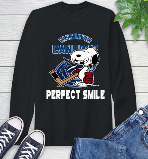 NHL Vancouver Canucks Snoopy Perfect Smile The Peanuts Movie Hockey T Shirt Long Sleeve T-Shirt
