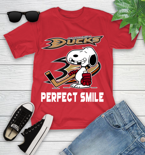NHL Anaheim Ducks Snoopy Perfect Smile The Peanuts Movie Hockey T Shirt Youth T-Shirt 13