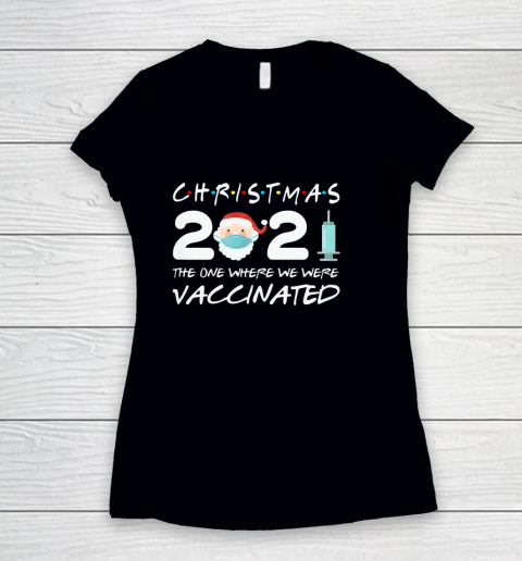 2021 Xmas Vaccinated Santa Face With Mask Social Distancing Women's V-Neck T-Shirt