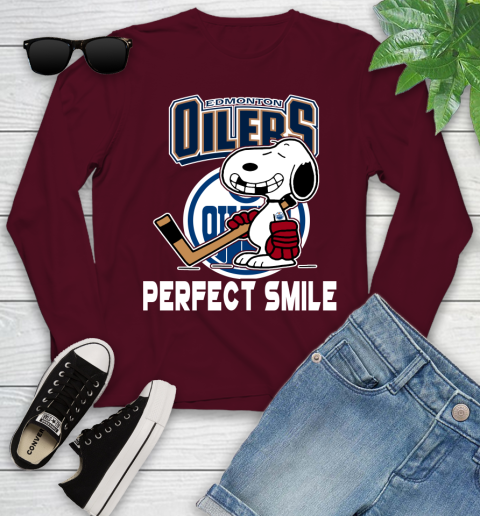 NHL Detroit Red Wings Snoopy Perfect Smile The Peanuts Movie Hockey T Shirt Youth Long Sleeve 6