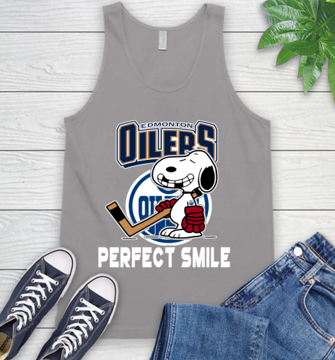 NHL Detroit Red Wings Snoopy Perfect Smile The Peanuts Movie Hockey T Shirt Tank Top 3