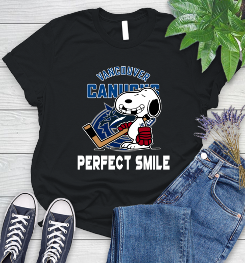 NHL Vancouver Canucks Snoopy Perfect Smile The Peanuts Movie Hockey T Shirt Women's T-Shirt