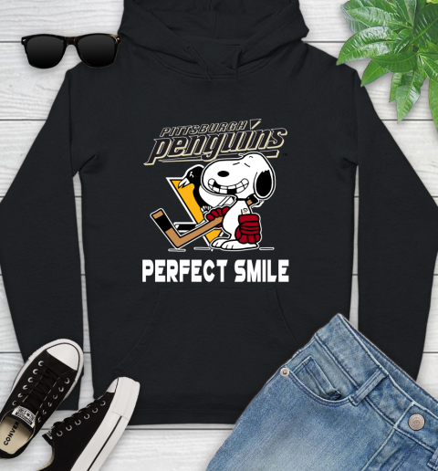 NHL Pittsburgh Penguins Snoopy Perfect Smile The Peanuts Movie Hockey T Shirt Youth Hoodie