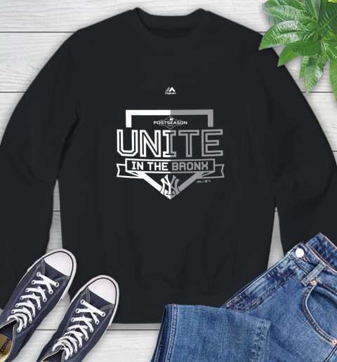 Yankees shop postseason sweatshirt