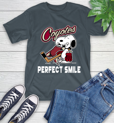 NHL Arizona Coyotes Snoopy Perfect Smile The Peanuts Movie Hockey T Shirt T-Shirt 10