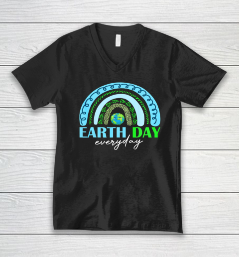 Earth Day Teacher Earth day Everyday Rainbow Earth Day V-Neck T-Shirt