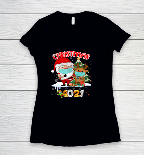Santa Claus Vaccinated Xmas Lights Merry Christmas 2021 Women's V-Neck T-Shirt