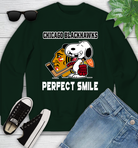 NHL Chicago Blackhawks Snoopy Perfect Smile The Peanuts Movie Hockey T Shirt Youth Sweatshirt 9