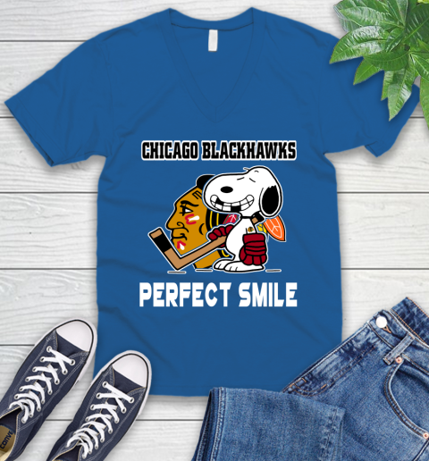 NHL Chicago Blackhawks Snoopy Perfect Smile The Peanuts Movie Hockey T Shirt V-Neck T-Shirt 5